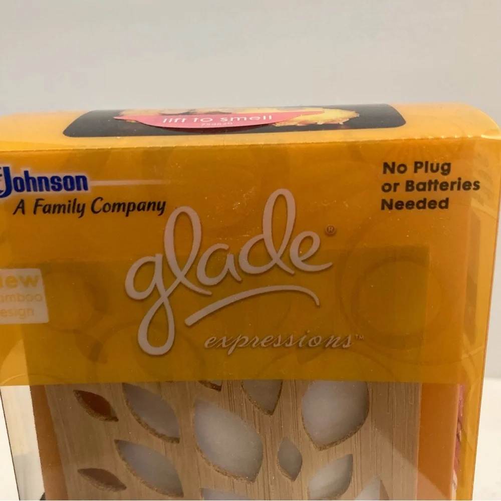 Glade Expressions Oil Diffuser Starter Kit Pineapple Mangosteen Bamboo Holder
